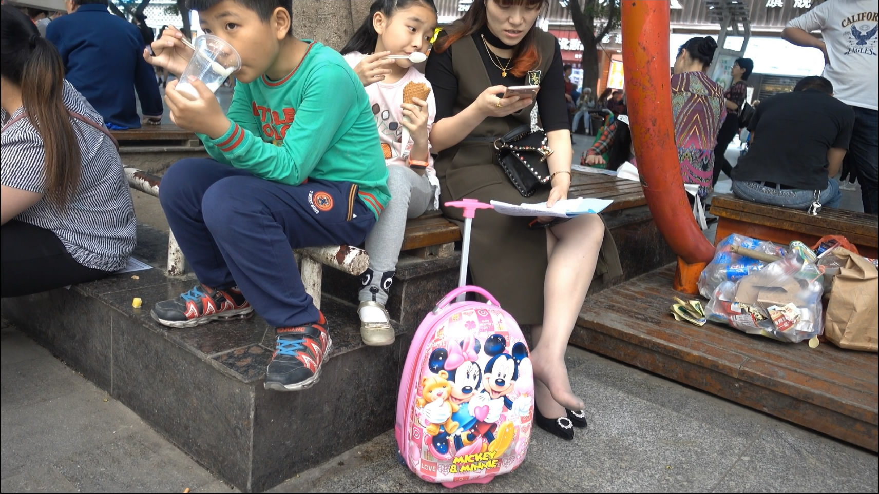 streetsnapnylon[00 02 09][20181205 223007 2]